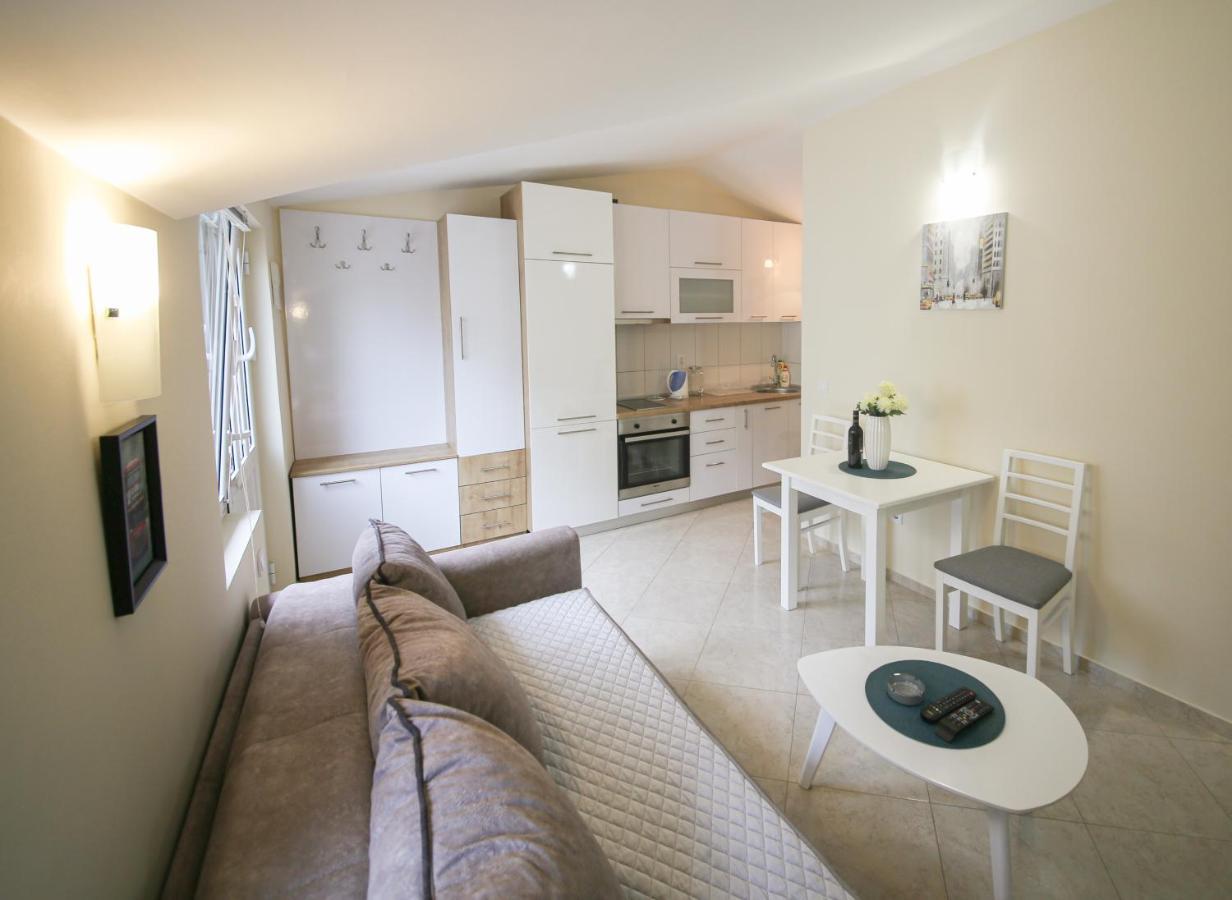 Goga Apartment Kotor Buitenkant foto